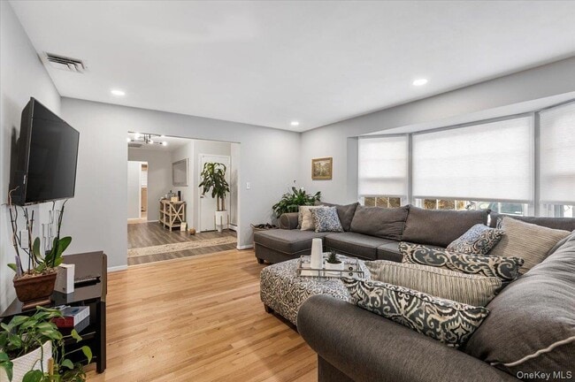 Building Photo - 29 Joyce Ln