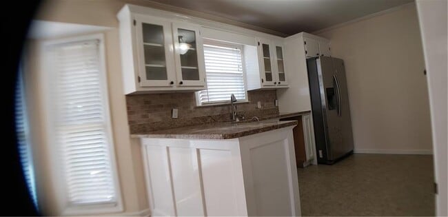 Building Photo - 4083 Deerbrook Way SW