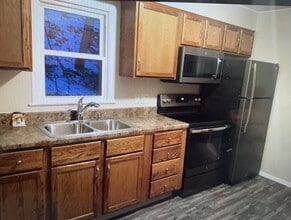 Building Photo - 750 Kirkwood St