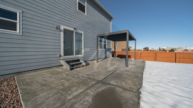 Building Photo - Welcome to Your Dream Home in Lorson Ranch!