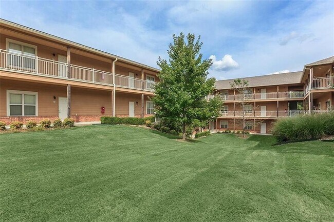 Building Photo - 2619 N Quality Ln