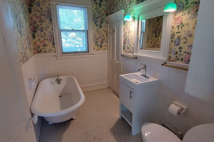 1st Floor Bath with Clawfoot Tub - 4236 Washburn Ave S