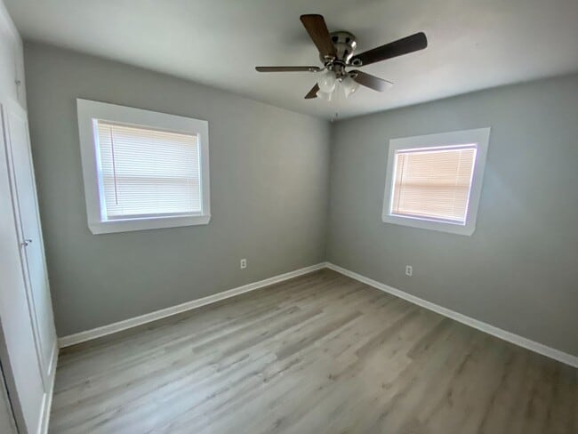 Building Photo - Now available 3 bed 1 bath in Arnett Benson