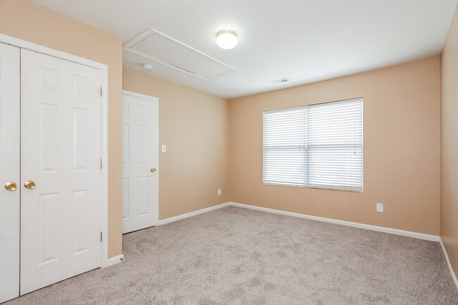 Building Photo - 2243 Brandybuck Ln