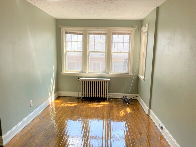 Building Photo - 6532 Wilkins Ave