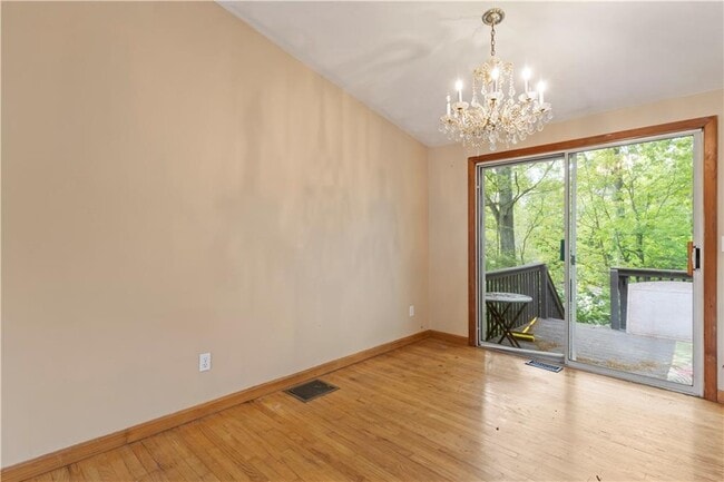 Building Photo - 32 Lawnacre Dr