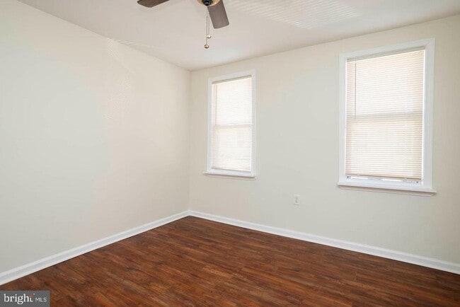 Building Photo - 2542 N Water St