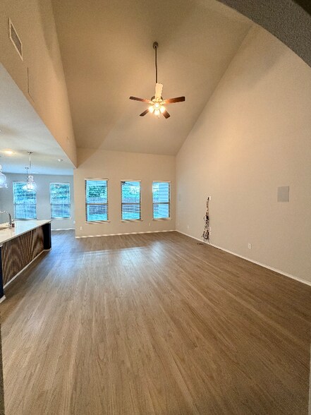 Building Photo - 3504 Harbour Mist Trail