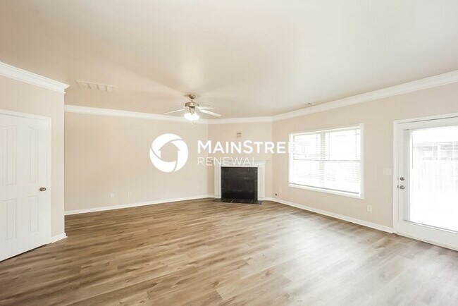 Building Photo - 4 Bedroom Pet-Friendly Home in Fairburn, G...