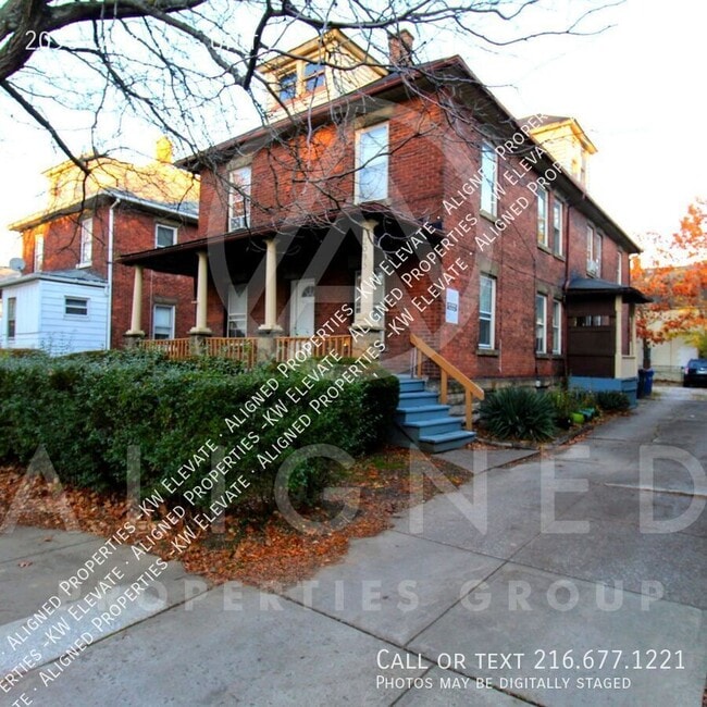 Primary Photo - 2095 Lark St