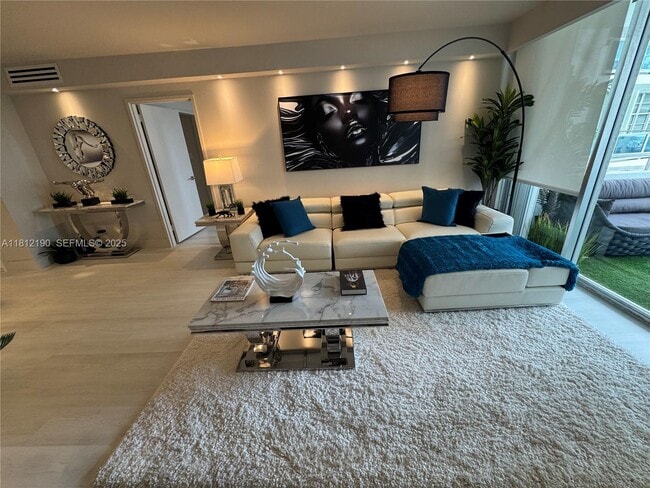 Building Photo - 5151 Collins Ave