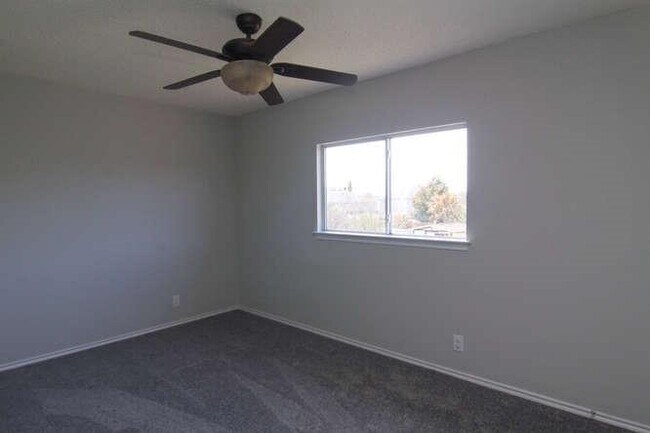 Building Photo - 12912 Latchwood Ln