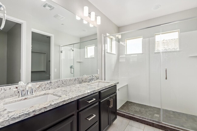 Building Photo - 1667 S Wallrade Ln