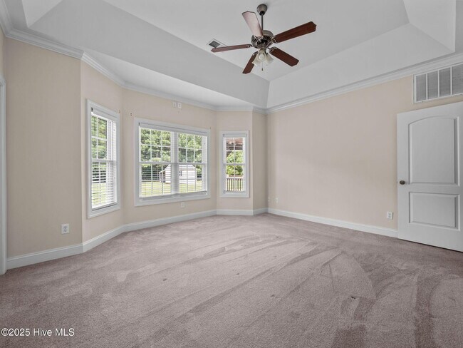 Building Photo - 541 Park Meadows Dr