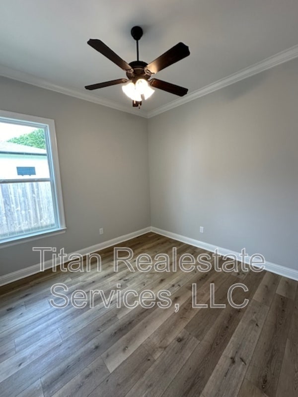 Building Photo - 124 Jagged Grove Ln