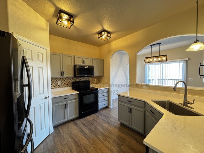 Building Photo - 5 Bedroom House in Security-Widefield with Stunning Views of Pikes Peak
