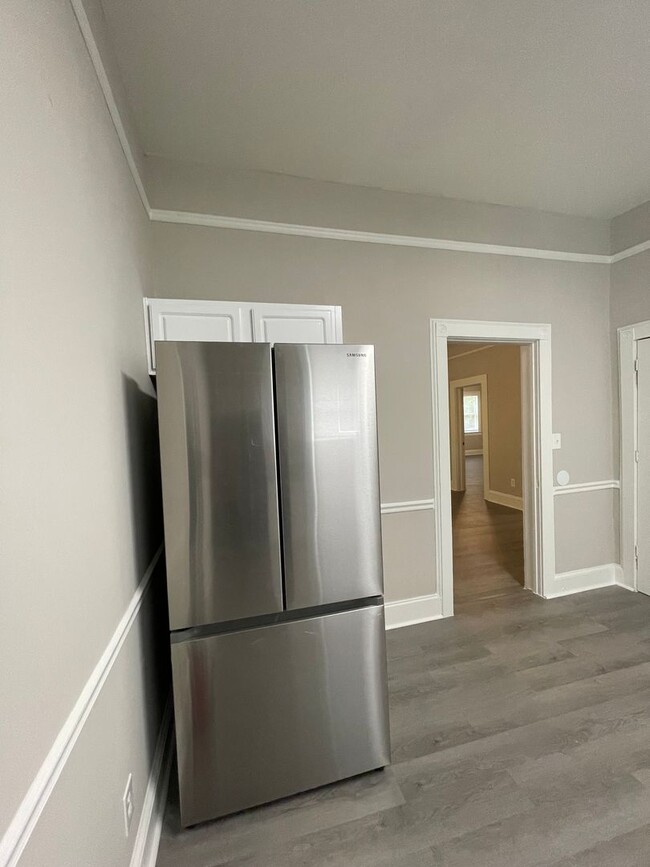 Building Photo - AMAZING 3br/2ba NEW RENOVATION IN ATLANTA!...