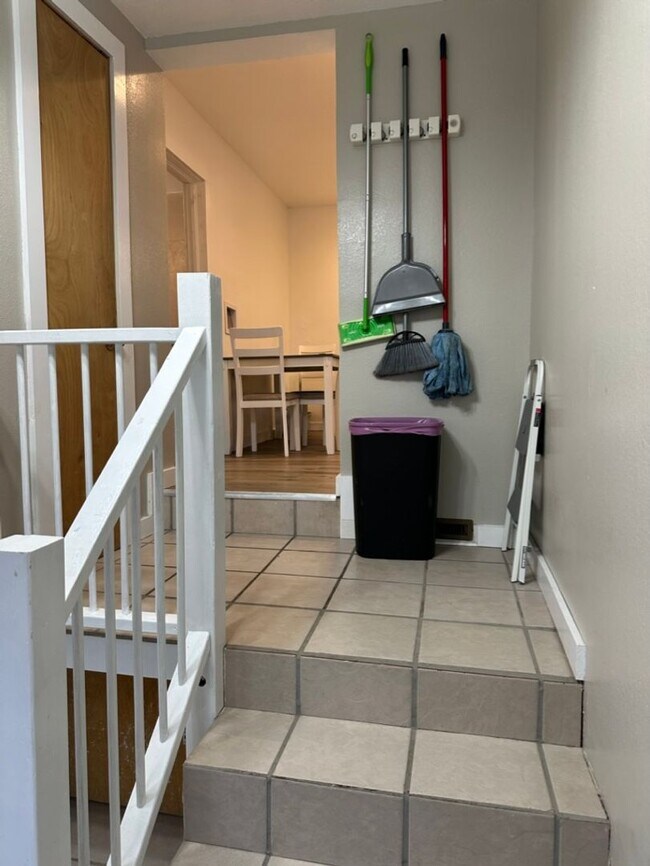 Building Photo - 2848 4th St