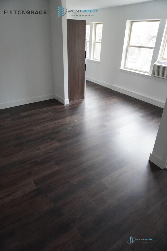 Building Photo - 0 bedroom in Chicago IL 60660