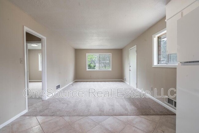 Building Photo - 3701 Hopkins Rd