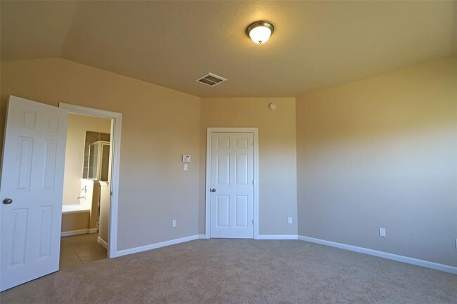 Building Photo - 18106 Sorrell Oaks Ln
