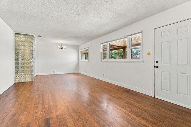Building Photo - 3113 36th St