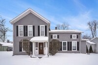 Building Photo - 501 Main St