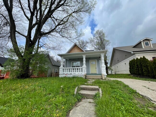 Primary Photo - 1138 W 30th St