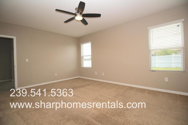 Building Photo - 709 SW 25th Ln