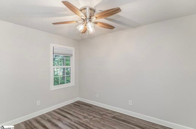 Building Photo - 222 Emerald Park Ct