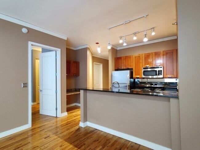 Building Photo - 170 W Polk St