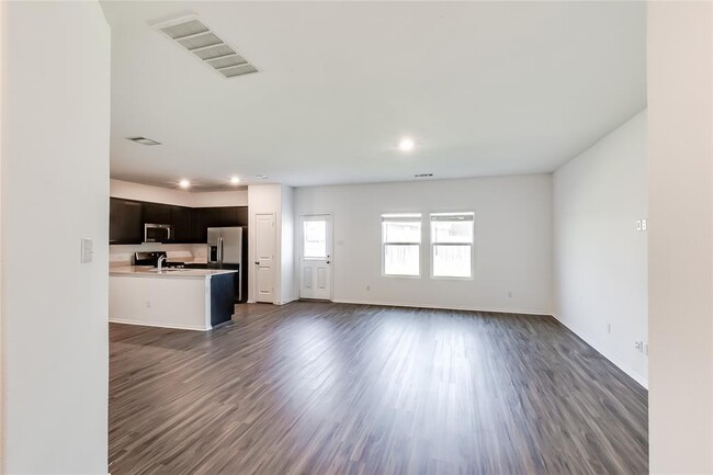Building Photo - 415 Geode Glen