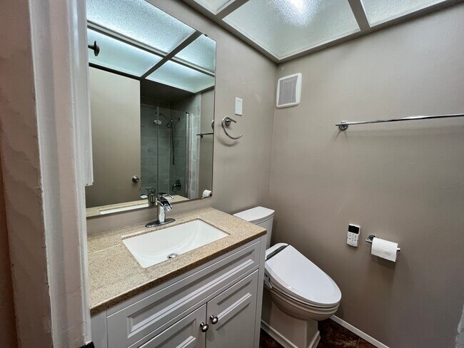 Building Photo - 11757 NE 143rd St