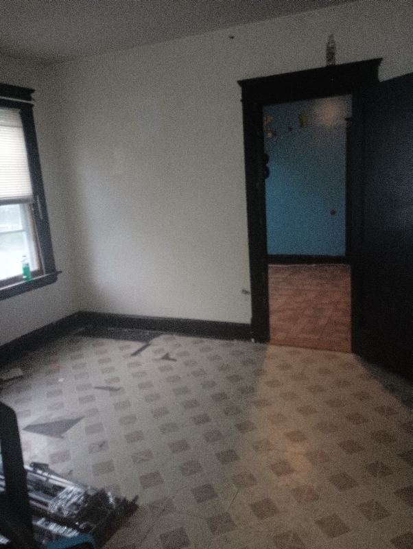Building Photo - 33 Elmwood Ave