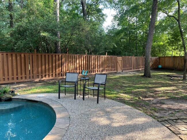 Building Photo - 3 Candle Pine Pl