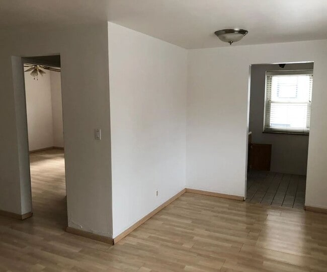 Building Photo - 5237 5th Ave