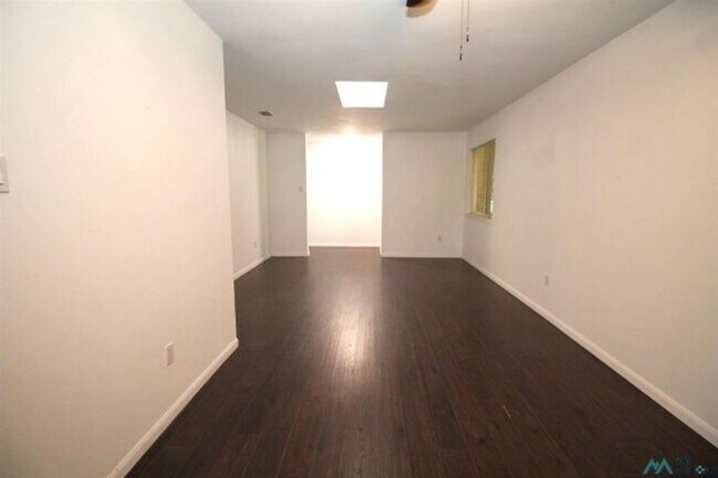 Building Photo - 1321 Concord Rd