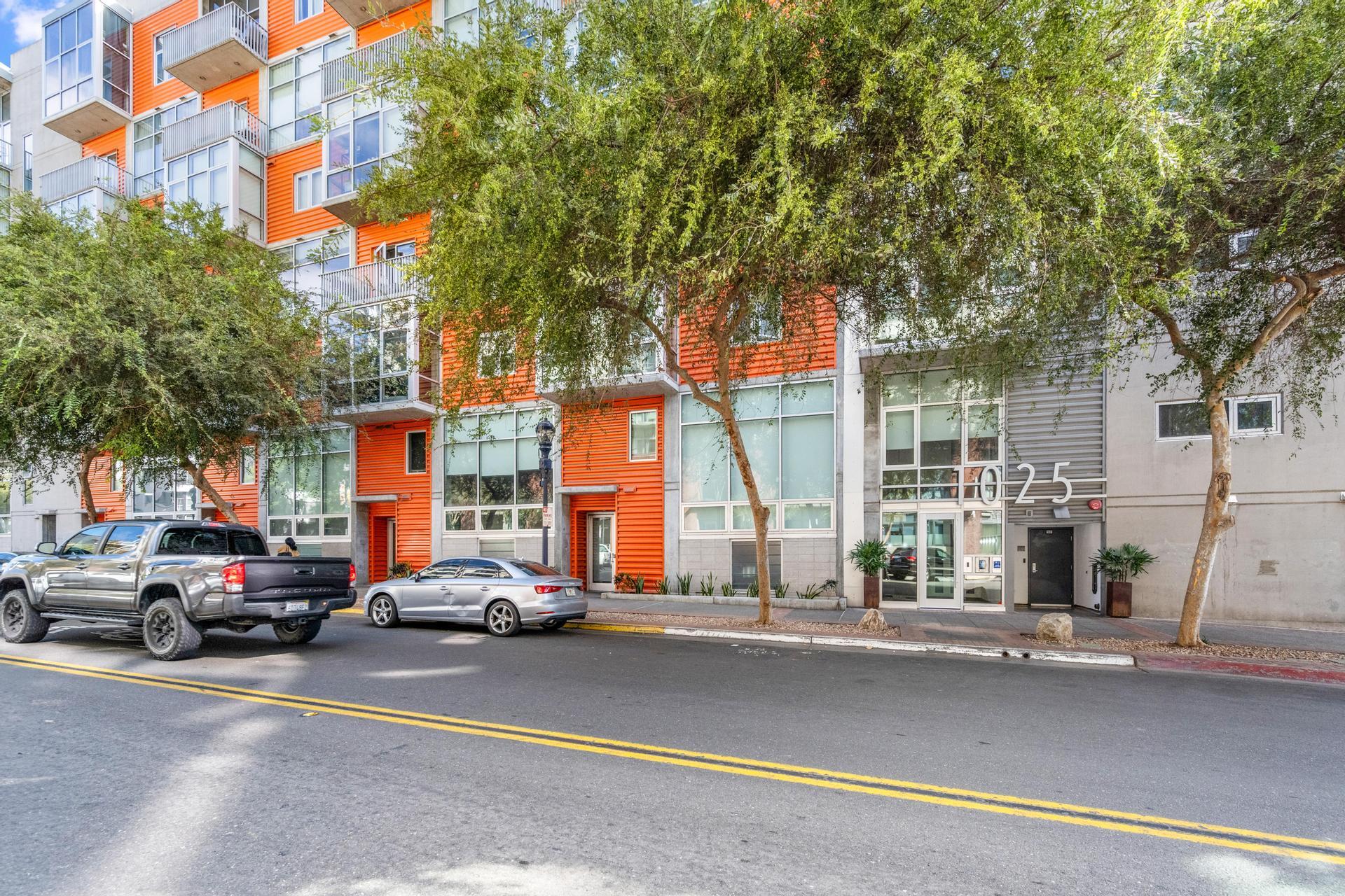 Building Photo - 1025 Island Ave