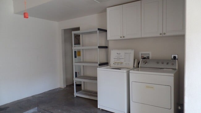 Building Photo - Kai Nani @ Makakilo 3/2.5/Garage and Enclosed Lanai