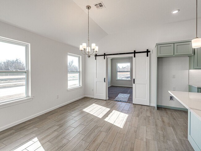 Building Photo - BRAND NEW HOME!