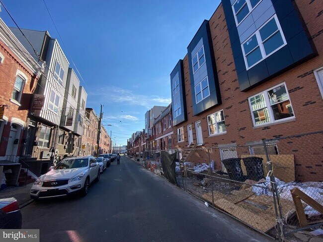 Building Photo - 2037 N Carlisle St