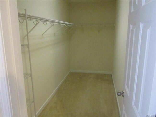 Building Photo - $2475  Beautiful West End 2-Story 4 Bedroom Colonial Home