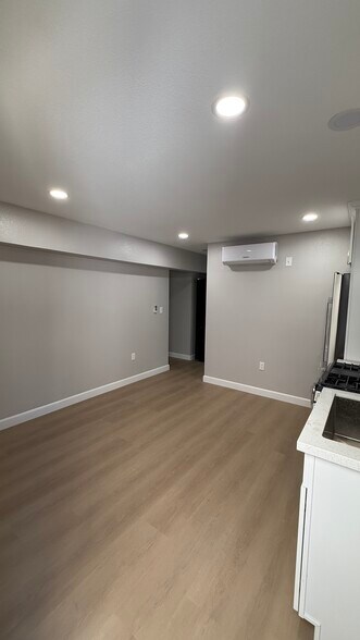 Building Photo - 17318 Napa Cir