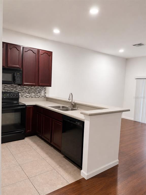 Building Photo - 910 Spring Harvest Ct