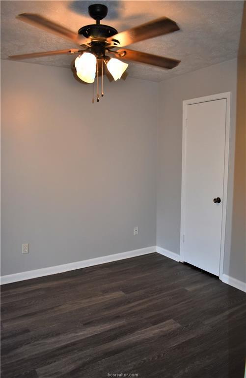 Building Photo - 704 Vassar Ct