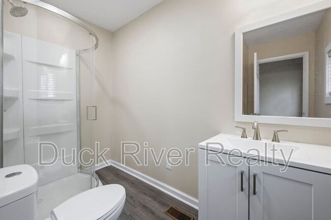 Building Photo - 317 E 17th St