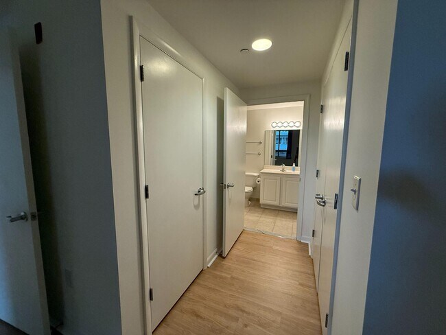 Building Photo - 350 G St SW