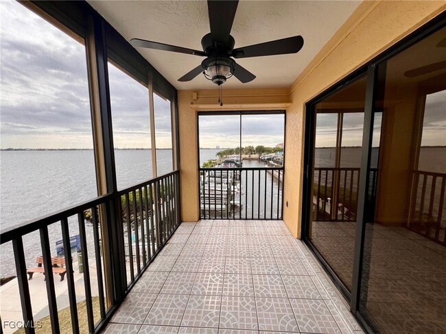 Building Photo - 4015 SE 20th Pl