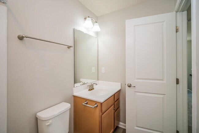 Building Photo - 678 Reunion Ln