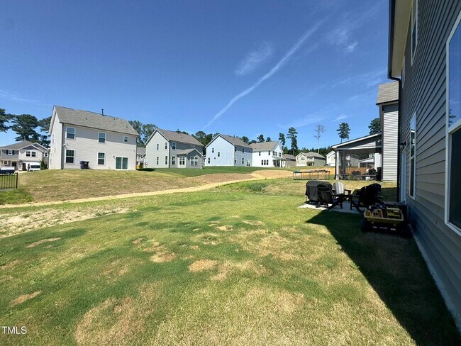 Building Photo - 109 Steel Springs Ln